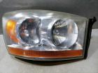 Dodge RAM2500 3 Scheinwerfer vorn rechts Halogen vergilbt Bj.2005
