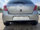 Toyota Yaris XP9 original Stossfänger Stoßstange hinten für Fahrzeuge mit PDC Einparkhilfe 1F8 Silber Metallic Bj.2009