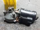 Opel Astra (F) BJ 1994 Wischermotor vorn Scheibenwischer 91-94
